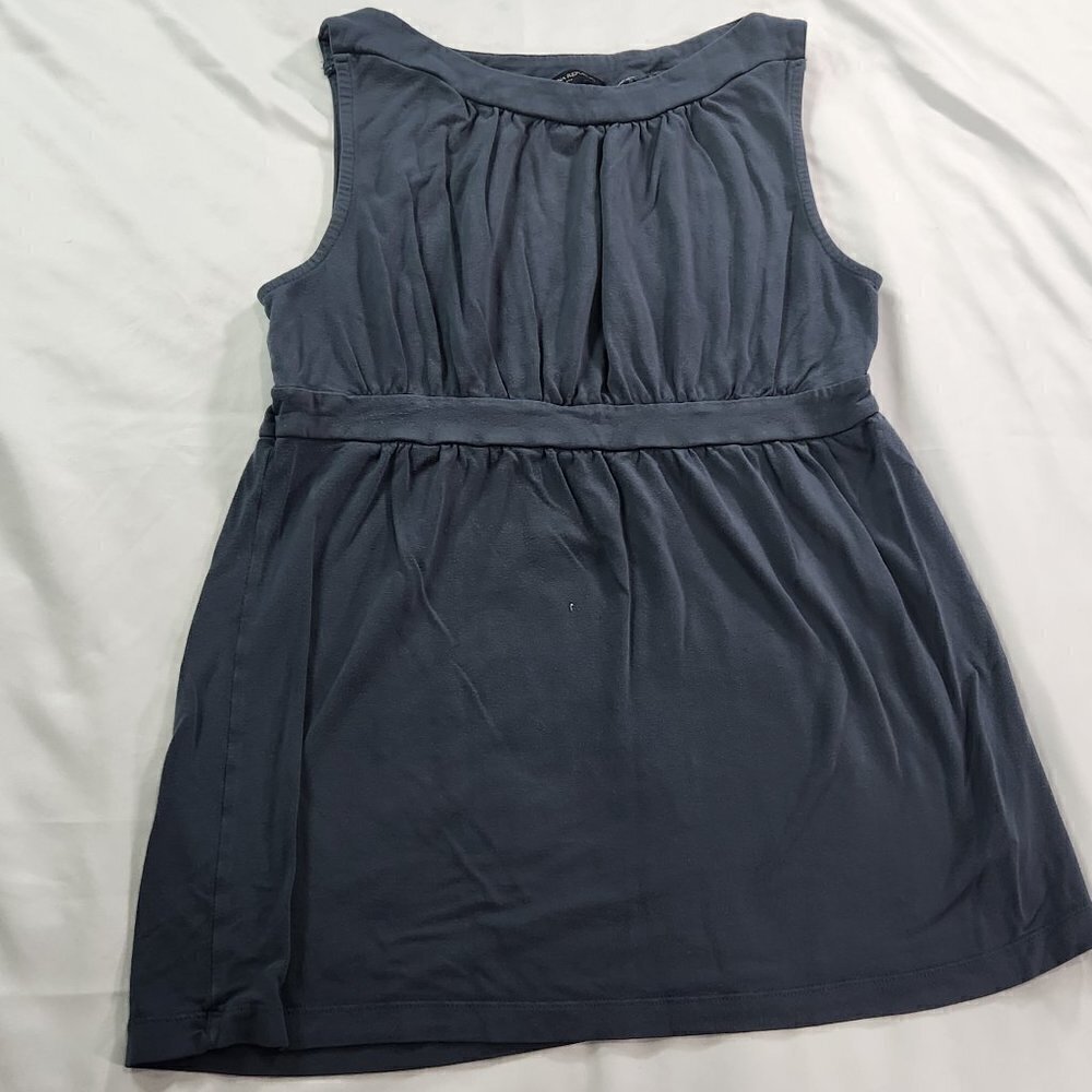 Banana Republic Slate Blue Size Small Sleeveless Blouse
Lot I - Picture 1 of 4